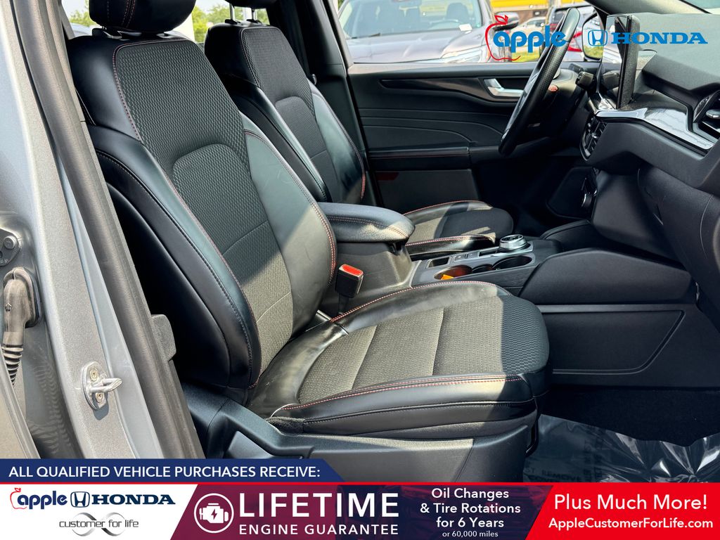 2024 Ford Escape ST-Line Select