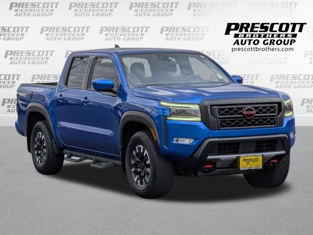 2024 Nissan Frontier PRO-4X Crew Cab 4WD
