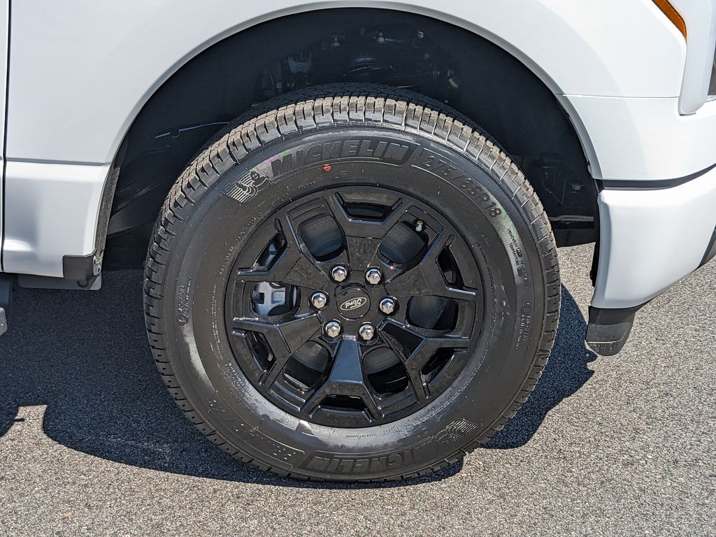 2025 Ford F-150 Lightning XLT