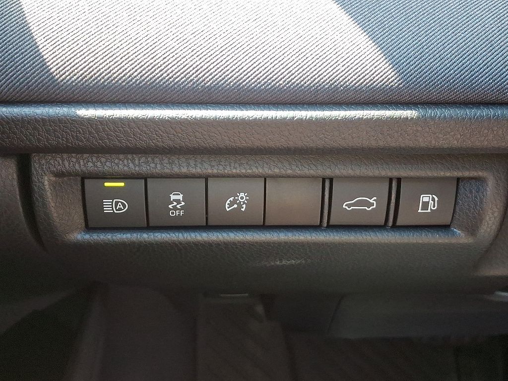 Thumbnail: 2025 Toyota Camry - 23