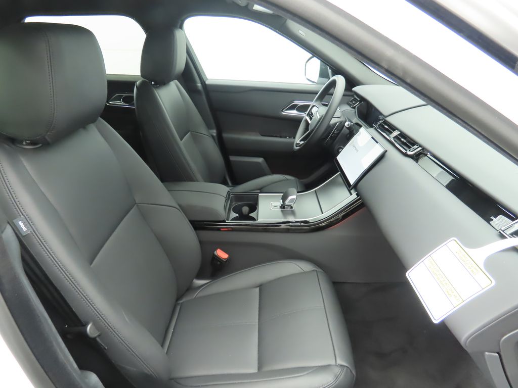 Thumbnail: 2026 Land Rover Range Rover Velar - 21