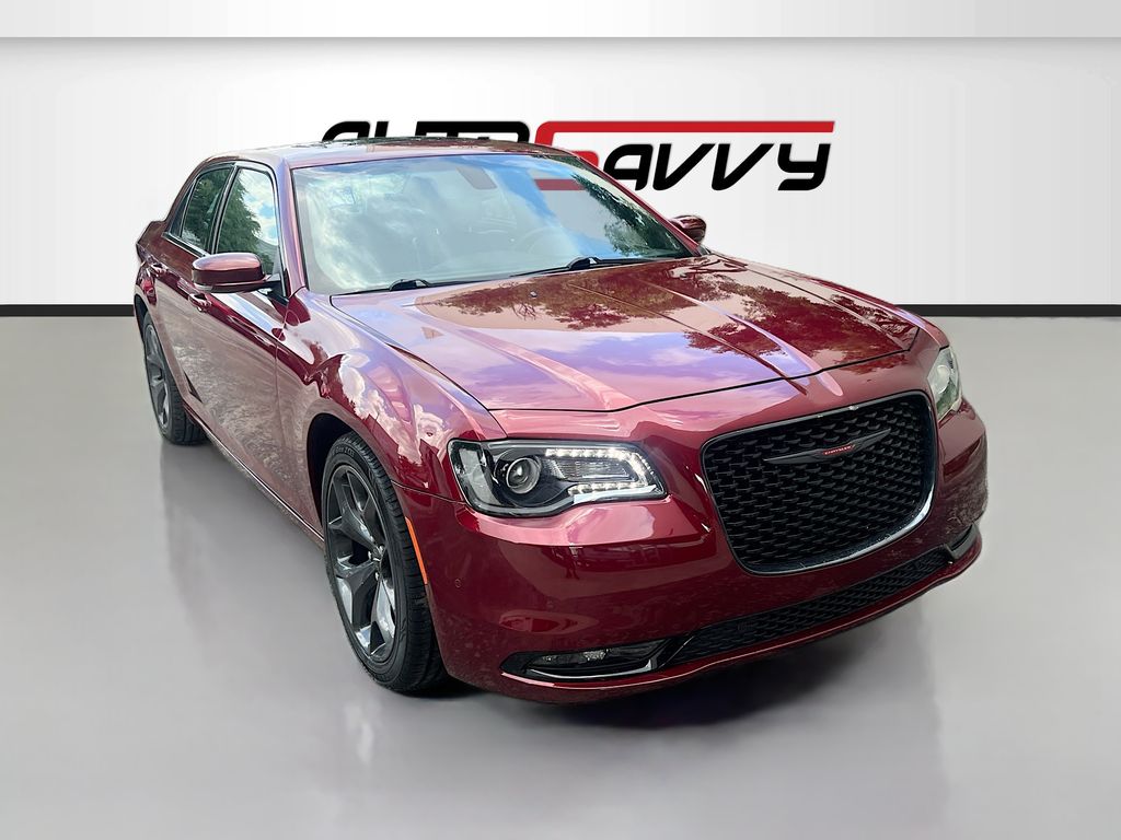 2023 Chrysler 300 S's photo