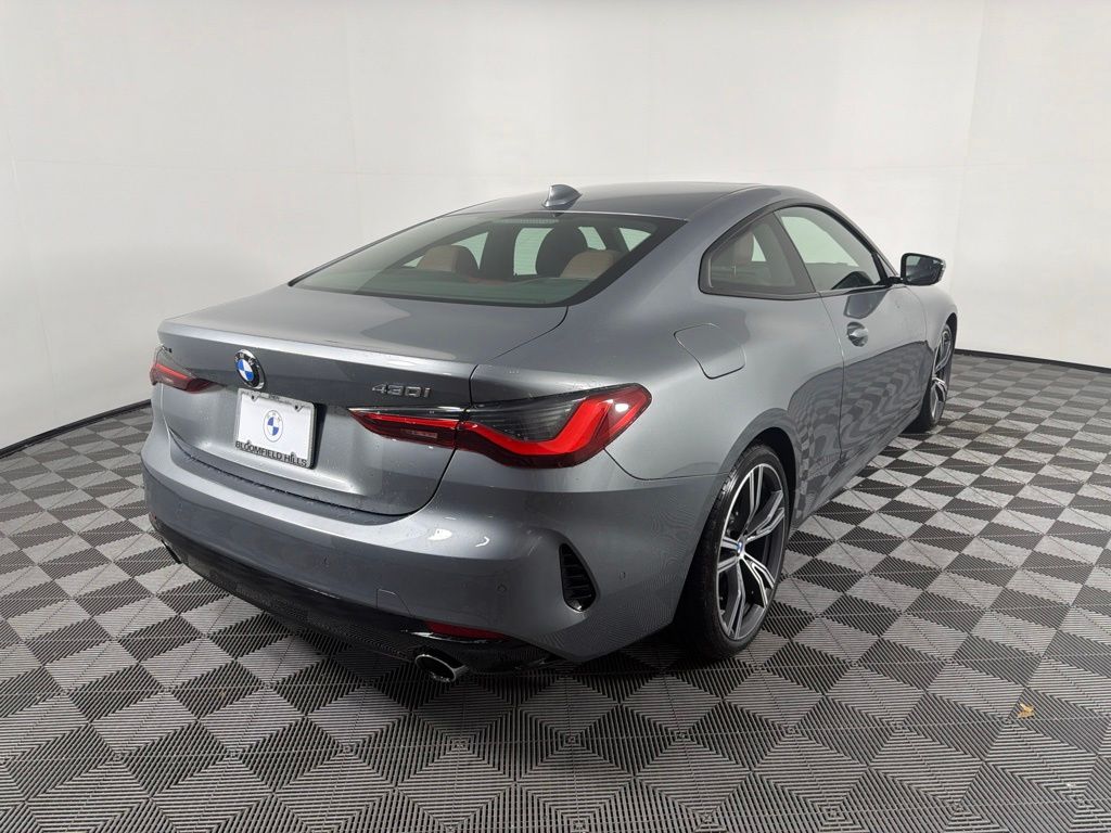 Thumbnail: 2023 BMW 4 Series - 5