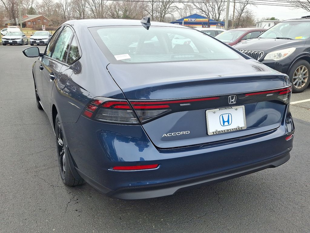 2025 Honda Accord SE 3