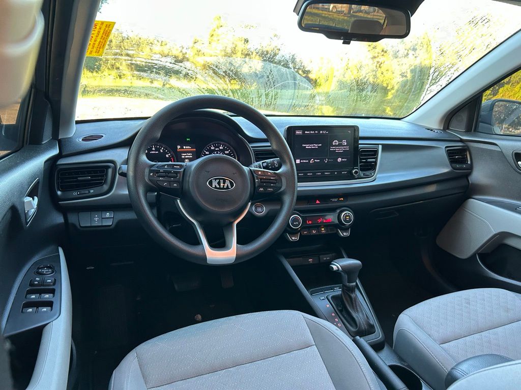 Thumbnail: 2021 Kia Rio - 12