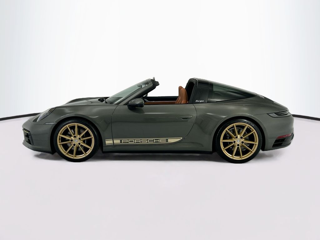 Thumbnail: 2023 Porsche 911 - 8