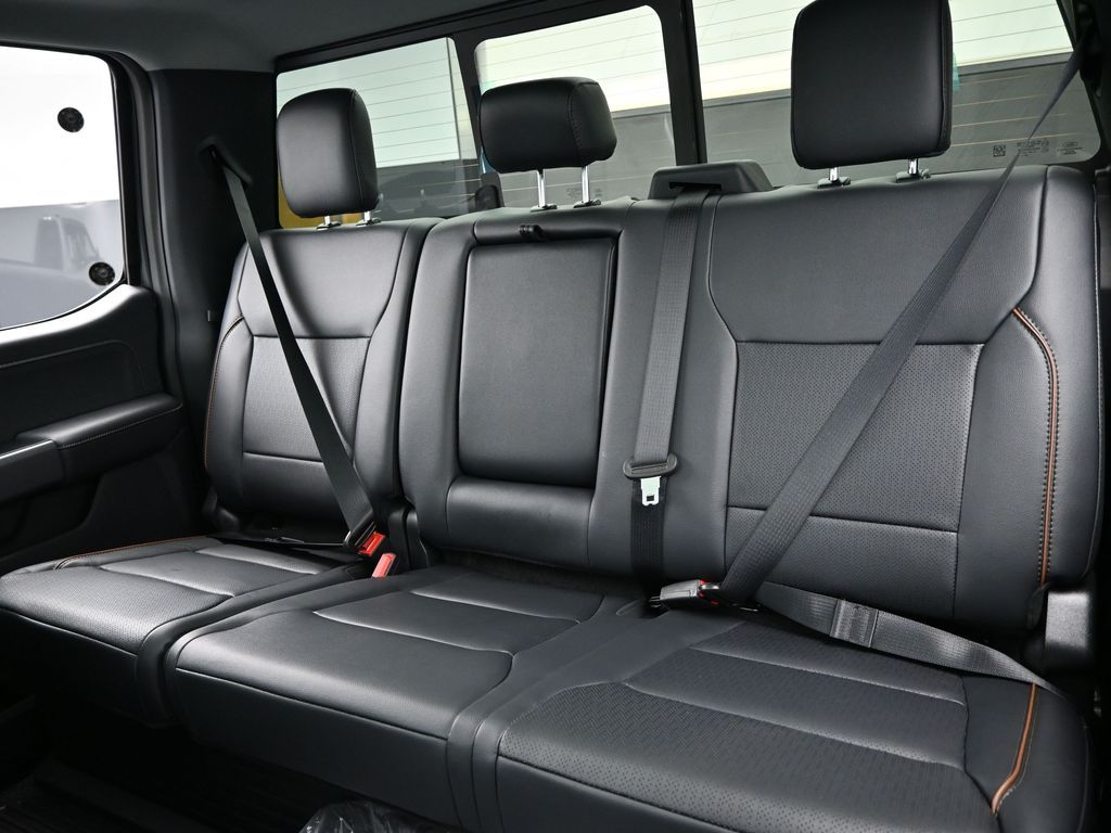 2026 Ford F-350 Super Duty Lariat
