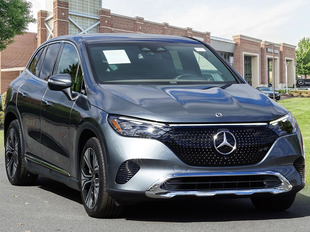 Thumbnail: 2023 Mercedes-Benz EQE - 3