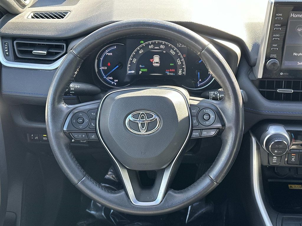 Thumbnail: 2022 Toyota RAV4 - 32