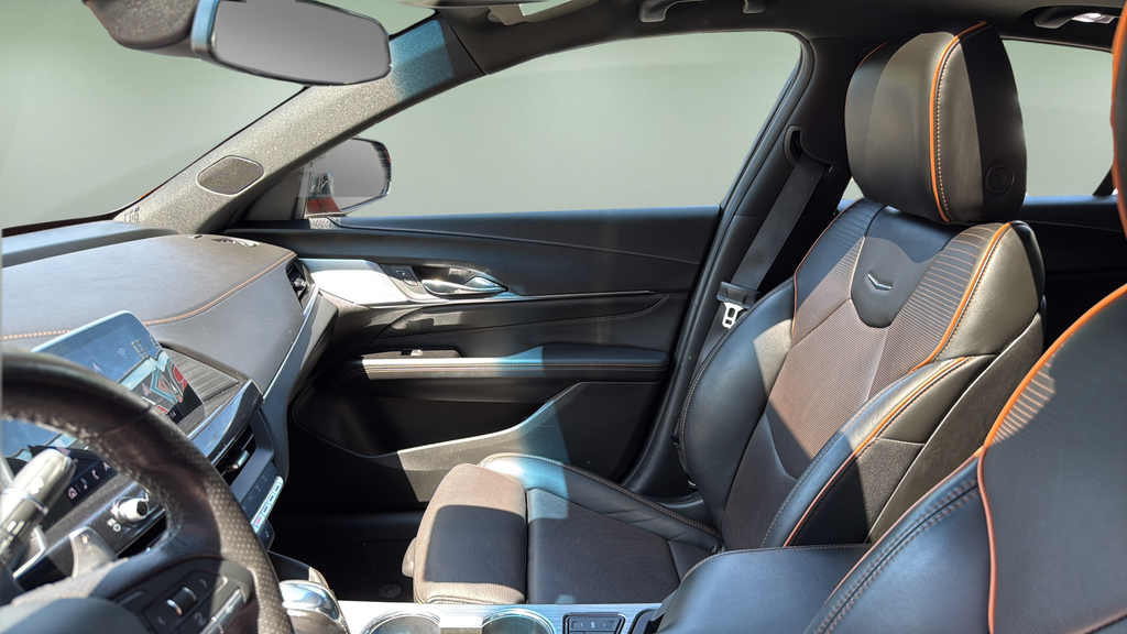 2023 Cadillac CT4