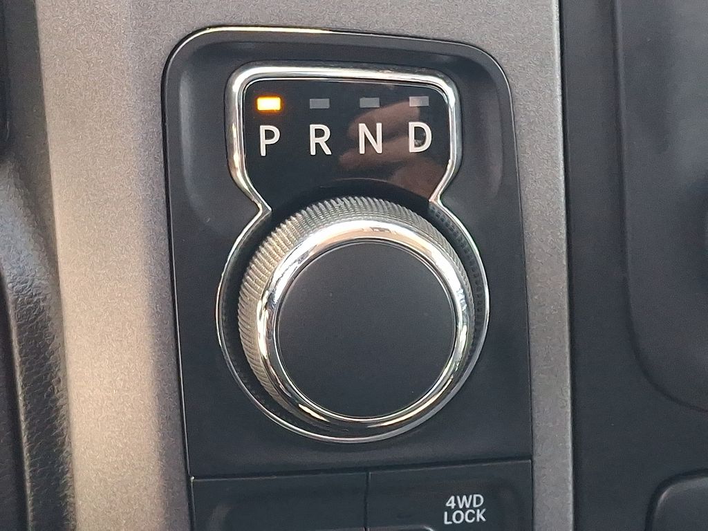 2018 Ram 1500 — photo 16