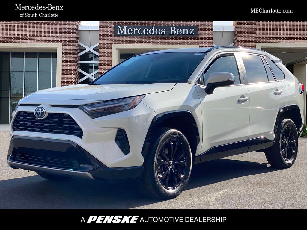 2022 Toyota RAV4 SE -
                Pineville, NC