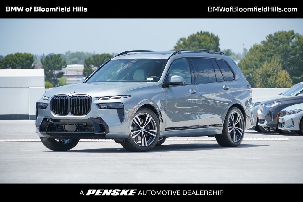 Thumbnail: 2027 BMW X7 - 1