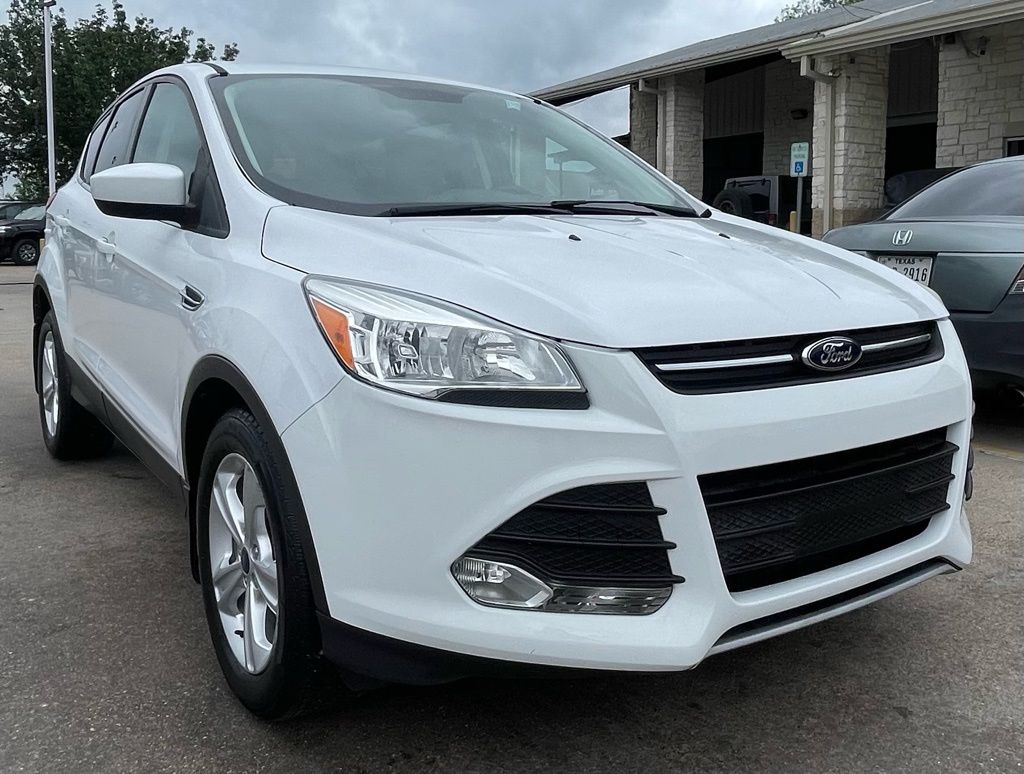 2015 Ford Escape SE - 2