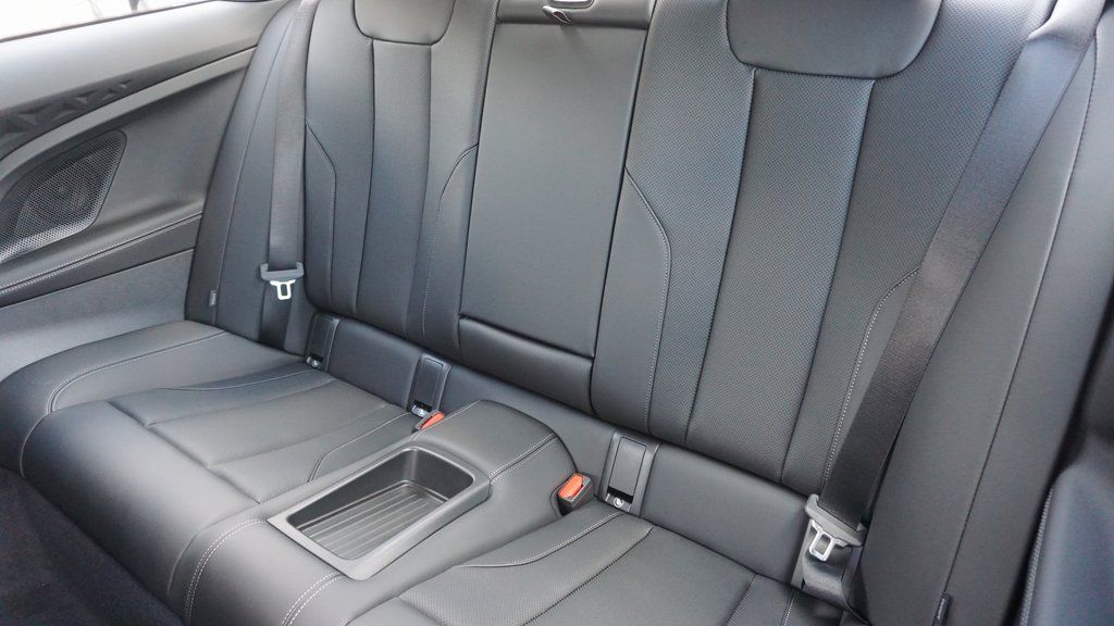 2025 BMW 2 Series 230i - Photo 9