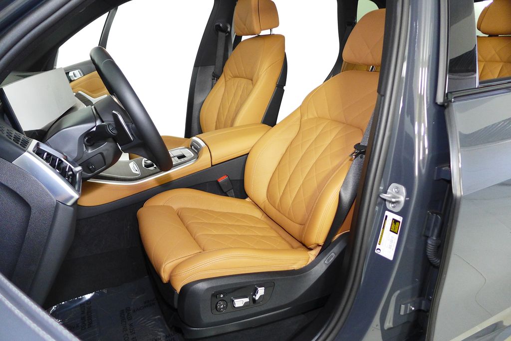 Thumbnail: 2026 BMW X5 - 22