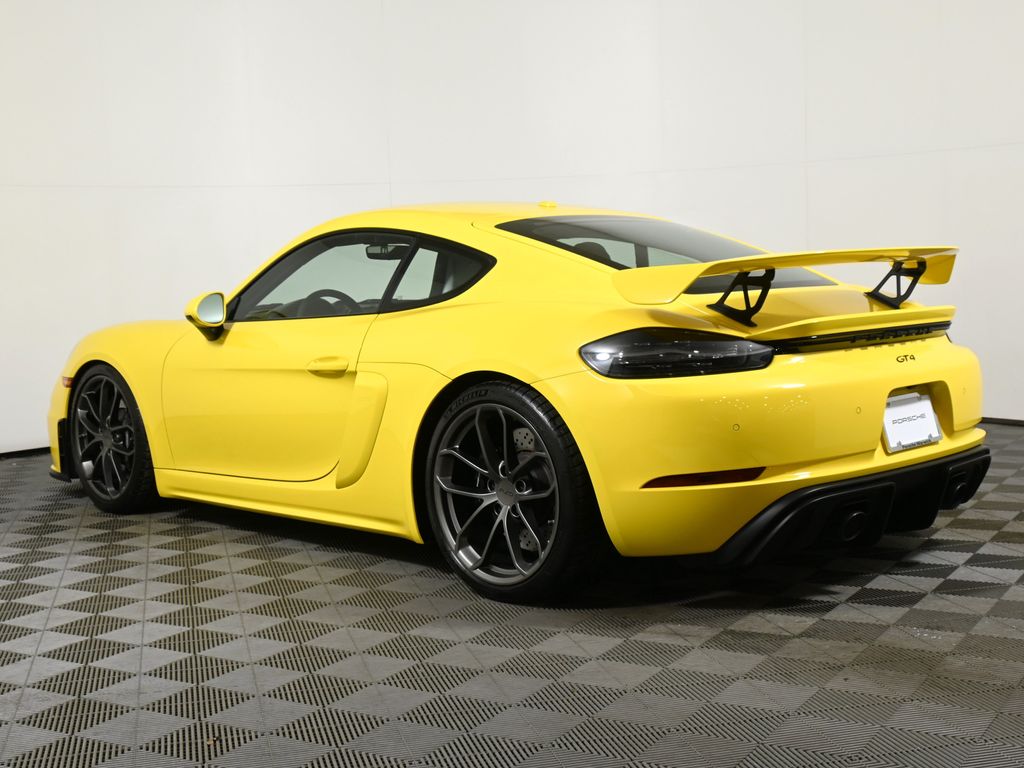 2021 Porsche 718 Cayman GT4 3