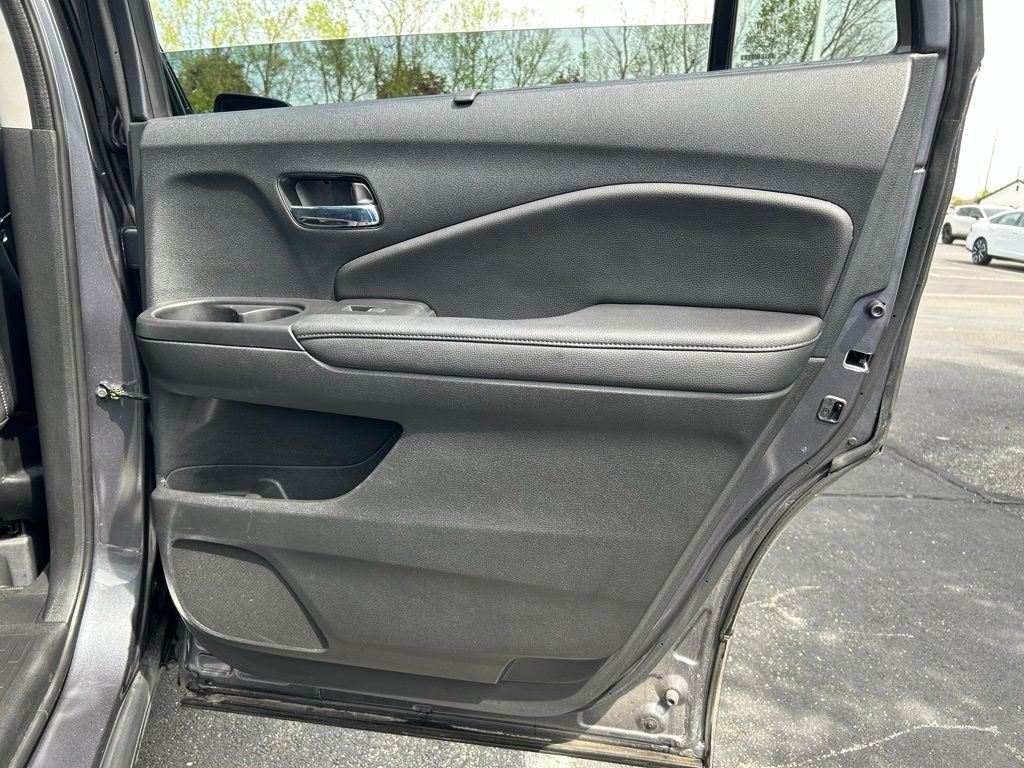 2022 Honda Pilot Special Edition 24