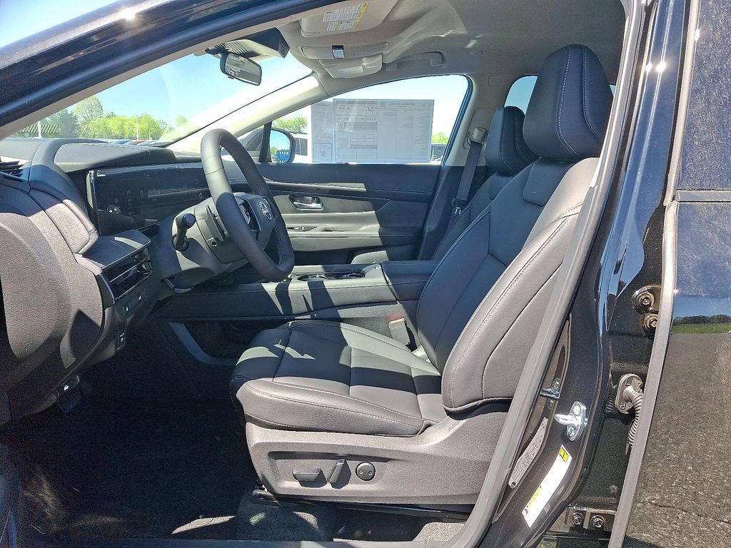 2025 Nissan Murano SV 6