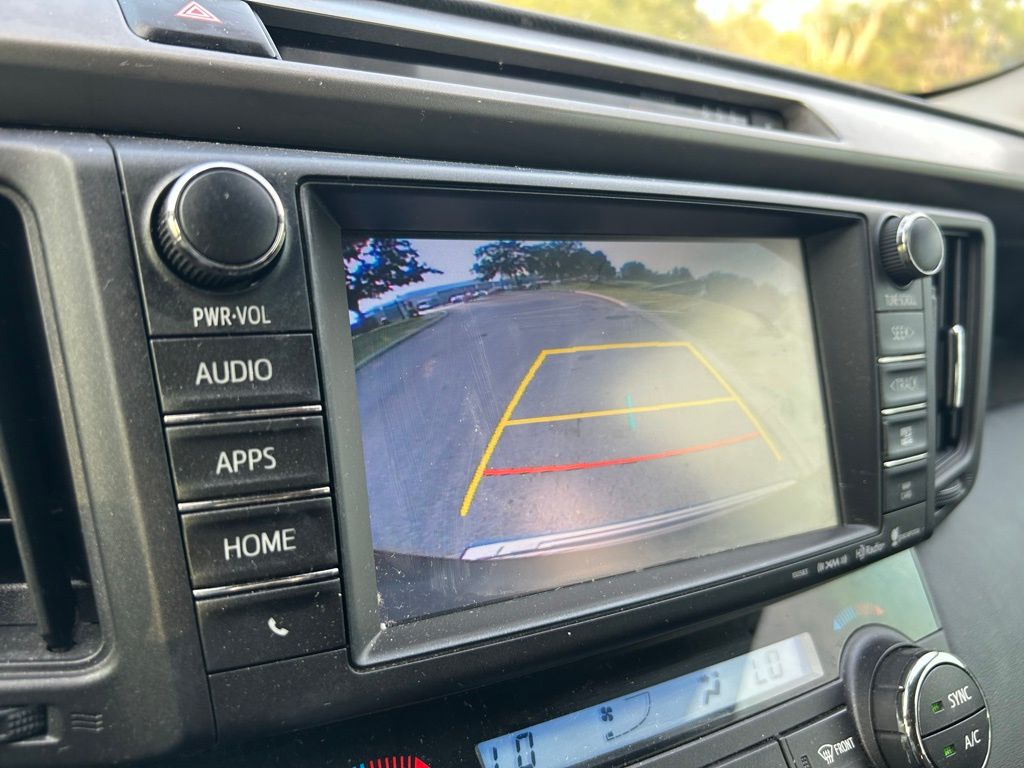 2018 Toyota RAV4 Limited 18