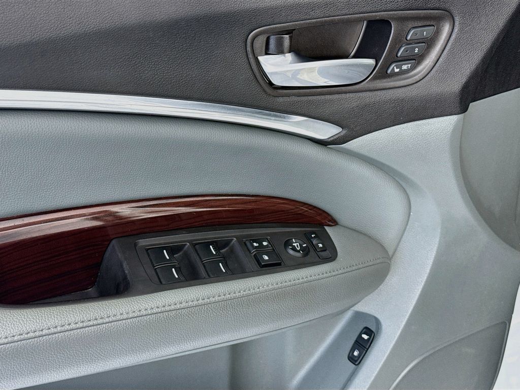Thumbnail: 2016 Acura MDX - 24