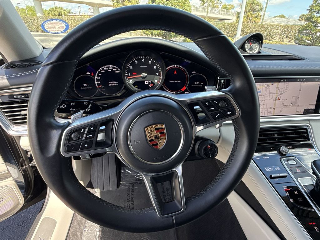 Thumbnail: 2018 Porsche Panamera - 11