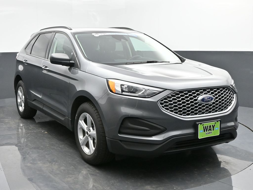 2023 Ford Edge SE
