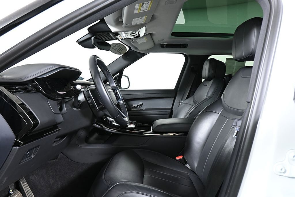 Thumbnail: 2023 Land Rover Range Rover Sport - 3