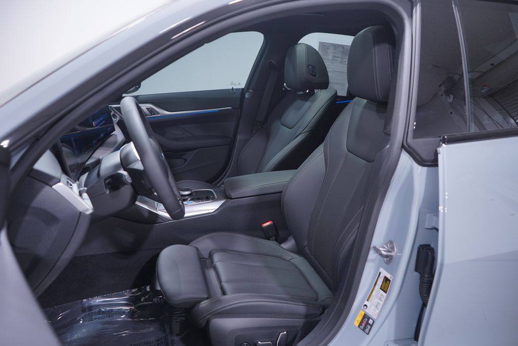 2025 BMW i4 eDrive40 7