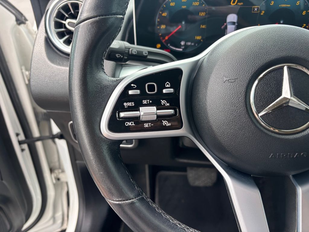 Used Car 2021 Mercedes-benz Glb  Glb 250 For Sale Under $30,000 In Austin, Texas