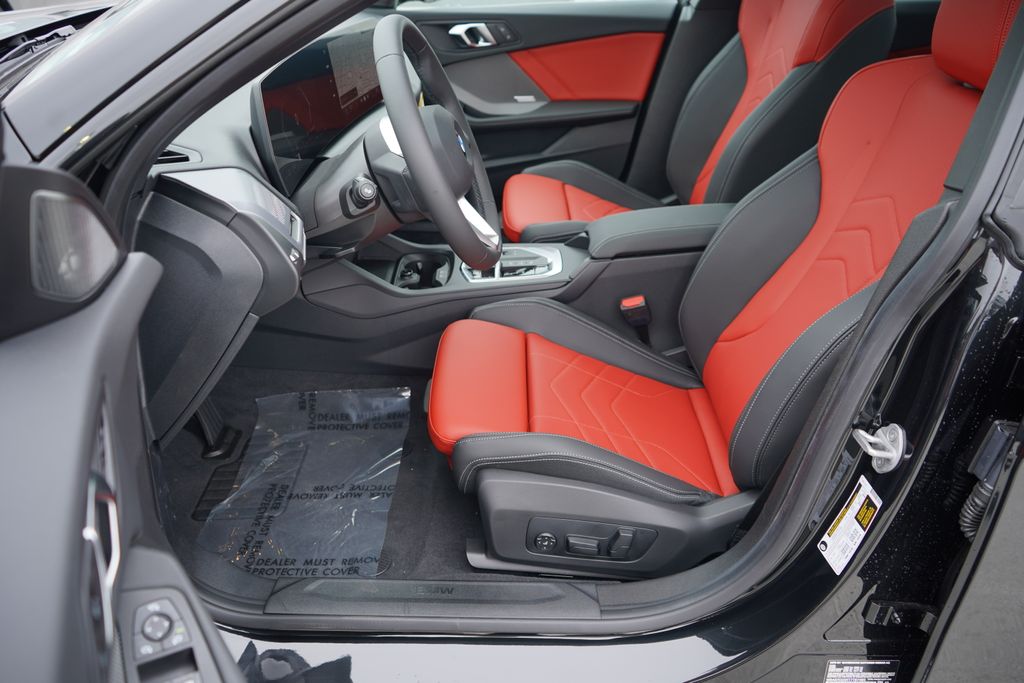 Thumbnail: 2026 BMW 2 Series - 10