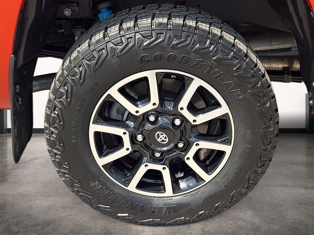 Used 2016 Toyota Tundra SR5 For Sale in Farmington, AR