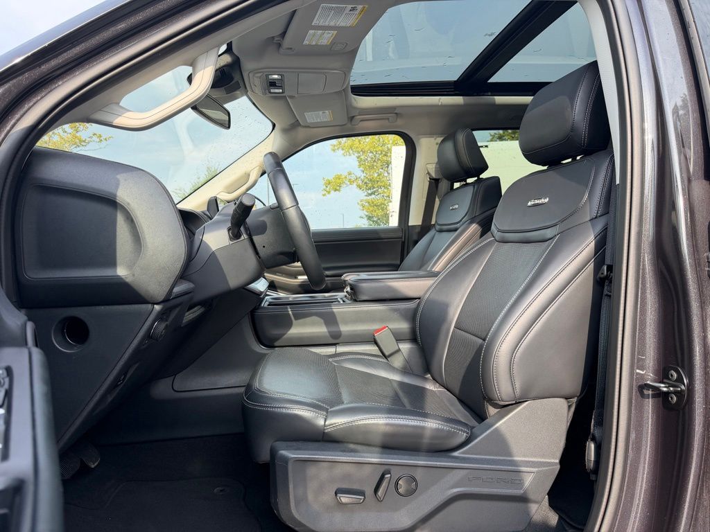 2025 Ford Expedition Platinum MAX