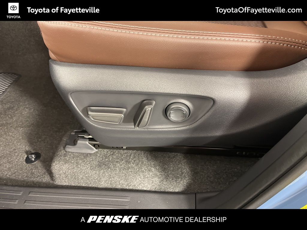 Thumbnail: 2025 Toyota Land Cruiser - 25