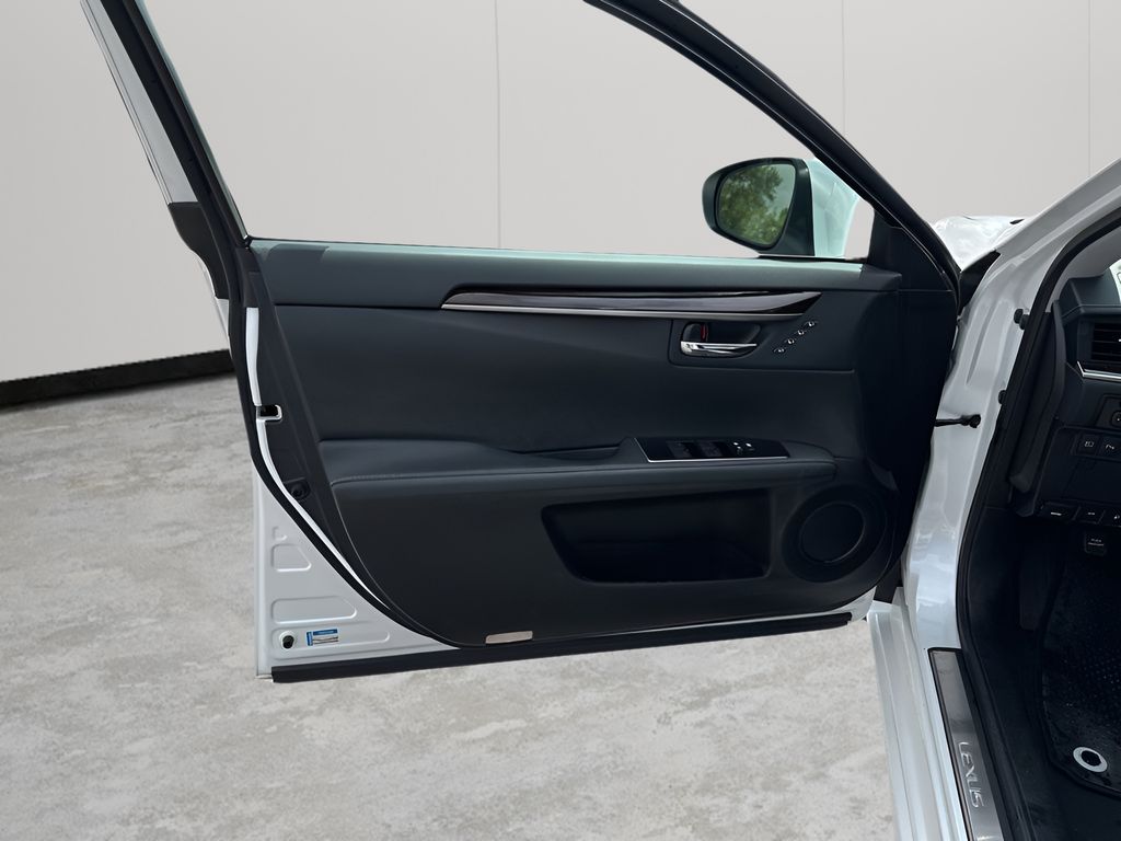 Used Car 2017 Lexus Es  350 For Sale Under $30,000 In Austin, Texas