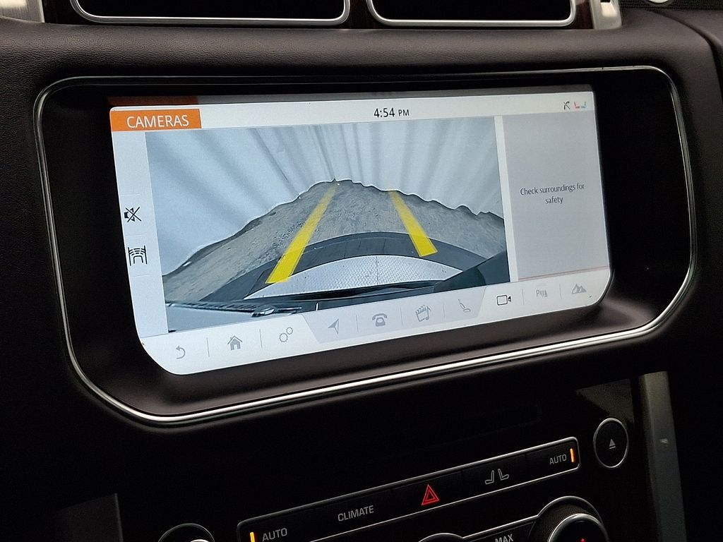 Thumbnail: 2017 Land Rover Range Rover - 20