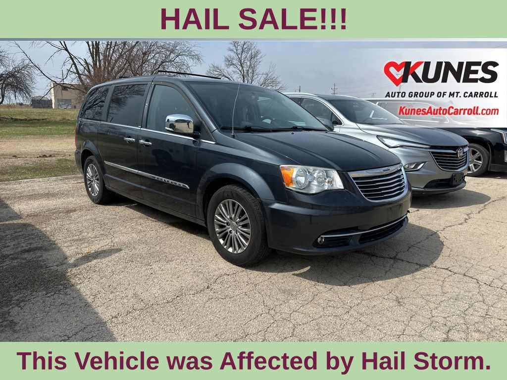 2014 Chrysler Town & Country Touring-L FWD