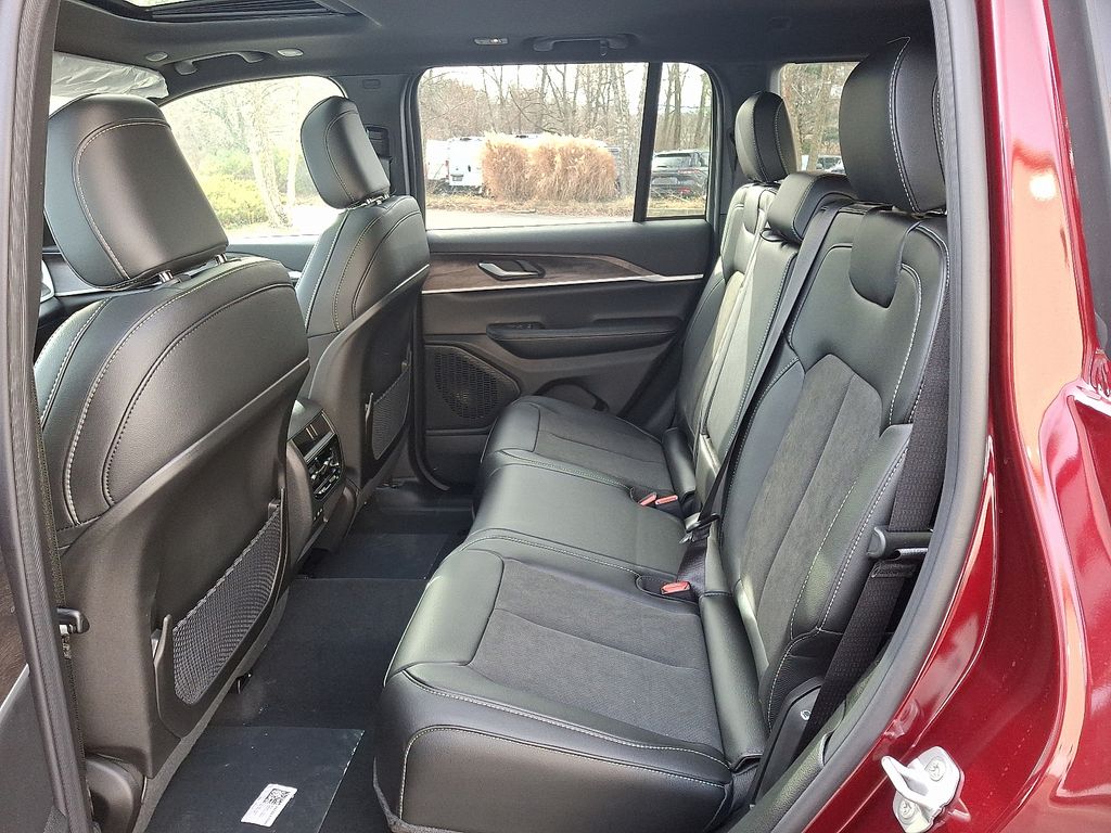 New 2026 Jeep Grand Cherokee SUV