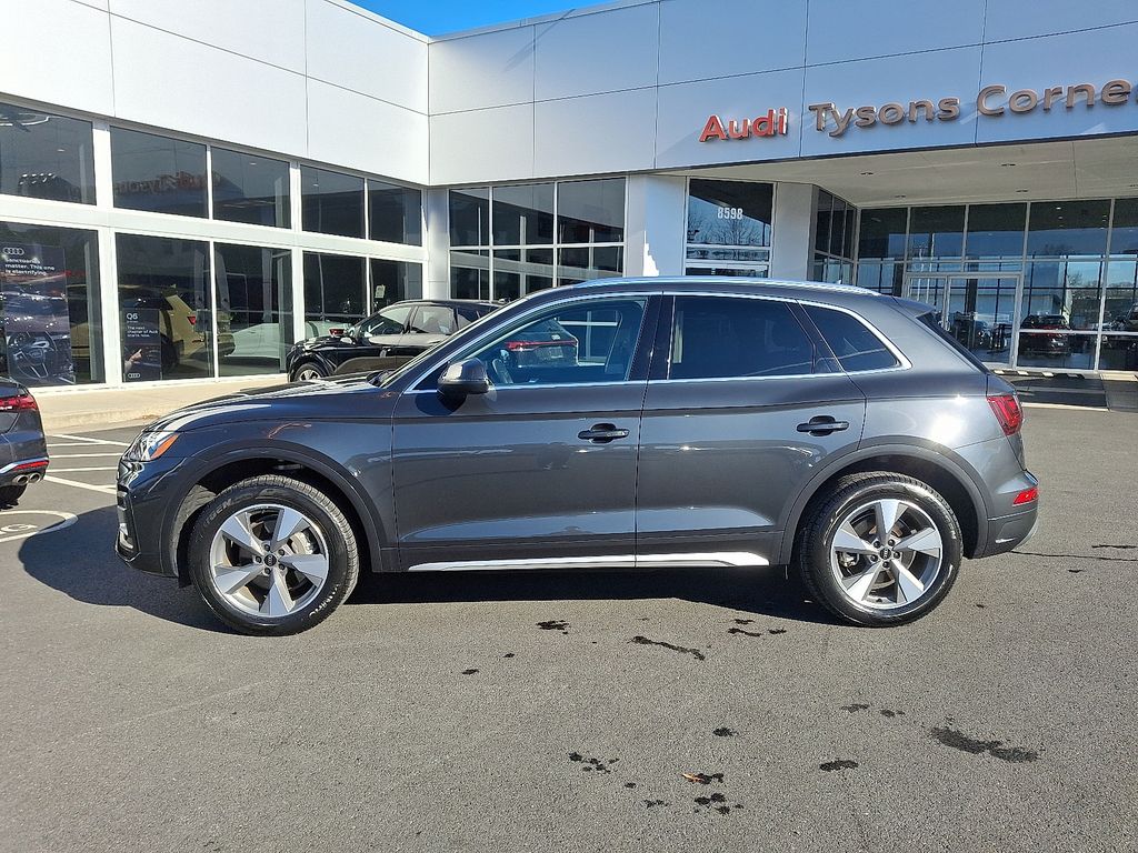 Thumbnail: 2023 Audi Q5 - 7