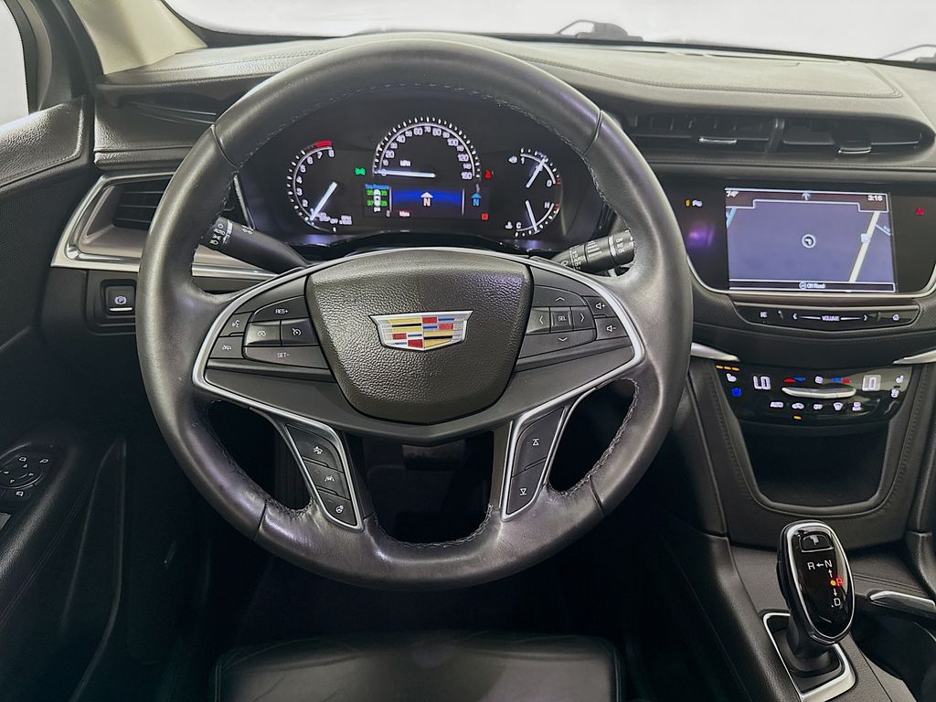 Thumbnail: 2017 Cadillac XT5 - 22
