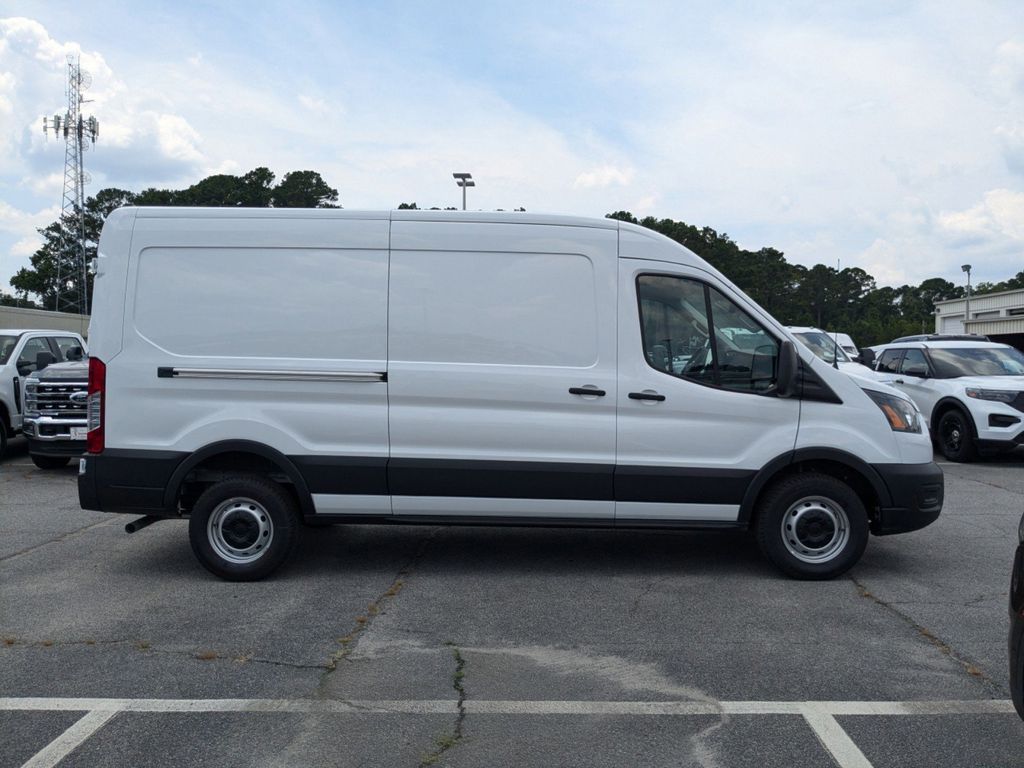 2025 Ford Transit 250