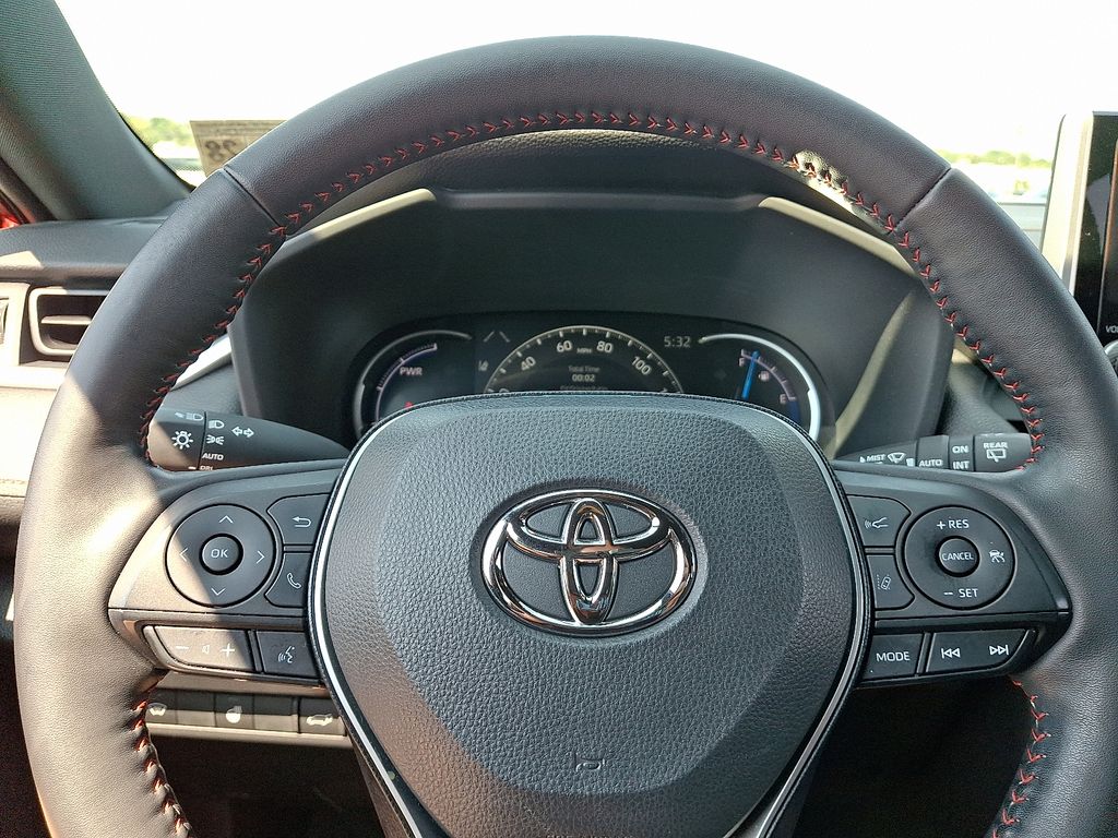 Thumbnail: 2023 Toyota RAV4 - 20