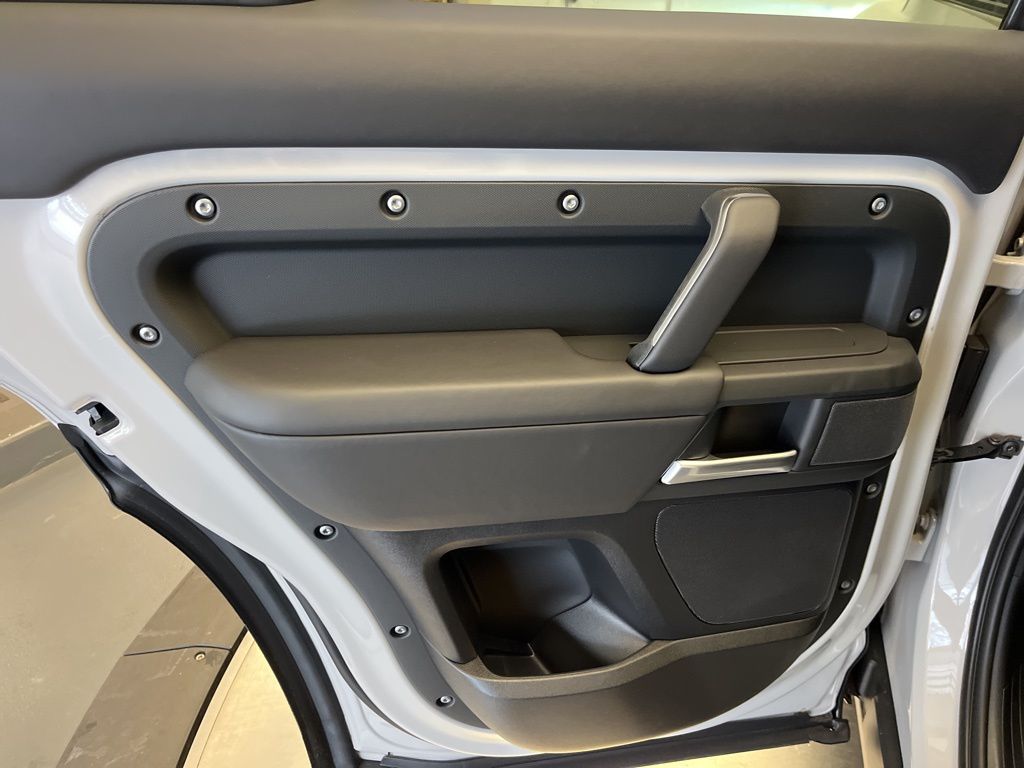 Thumbnail: 2026 Land Rover Defender - 22