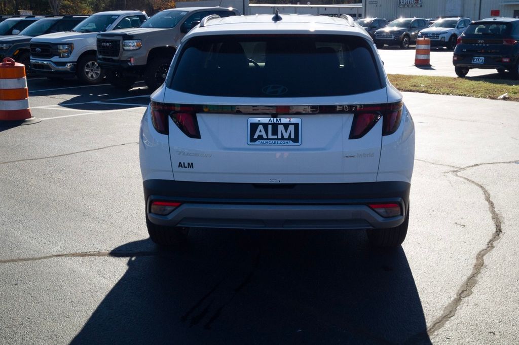 New 2026 White Hyundai  image 6