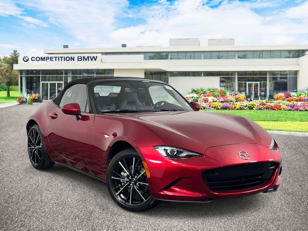 Soul Red Crystal Metallic 2025 Mazda MX-5 Miata Grand Touring RWD Convertible Rear-Wheel Drive 6-Speed Automatic
