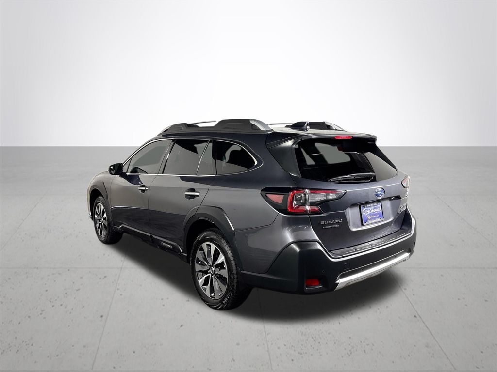 2025 Subaru Outback Touring XT