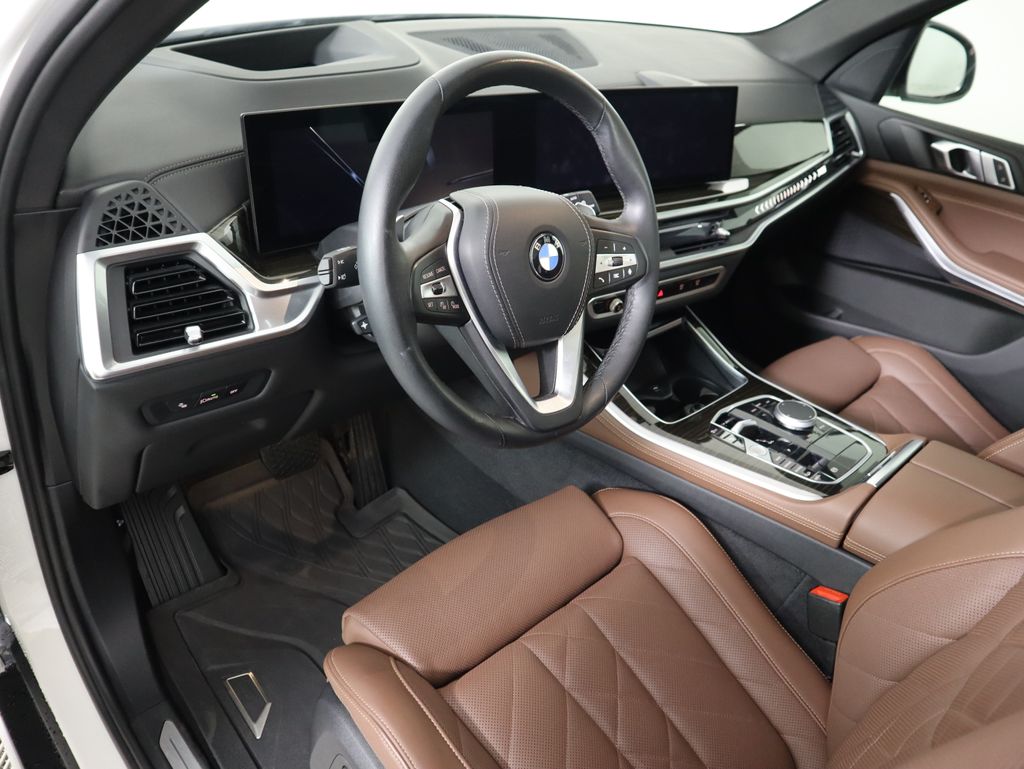 Thumbnail: 2024 BMW X5 - 9