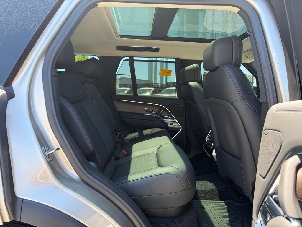 2024 Land Rover Range Rover P530 SE