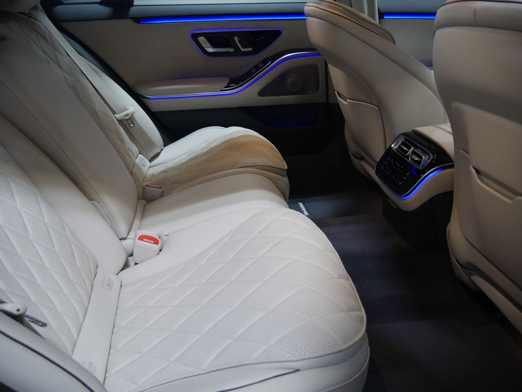 Thumbnail: 2026 Mercedes-Benz S-Class - 30