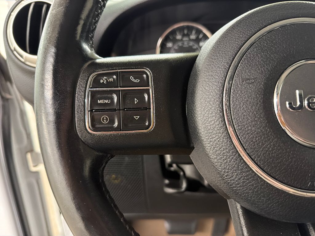 Used 2018 White Jeep Unlimited Sahara image 19